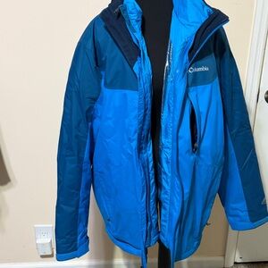 Columbia Men's Two-Tone Blue Ski Jacket